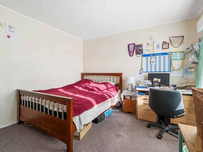 333 Roscommon Road, Clendon Park