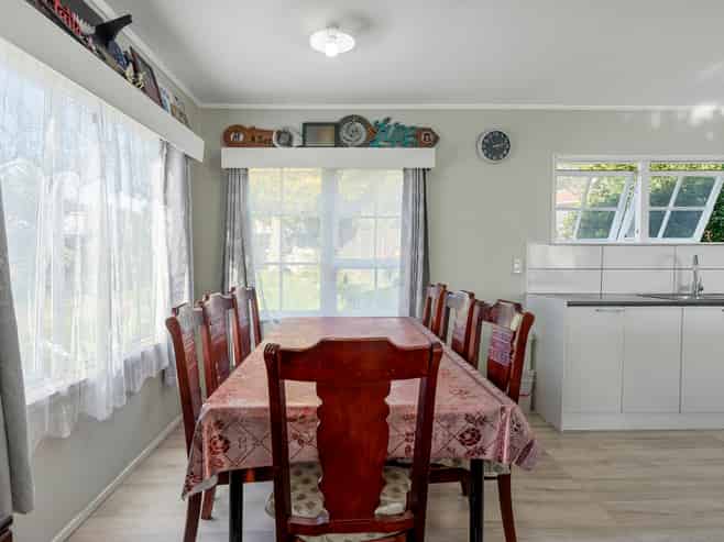 333 Roscommon Road, Clendon Park