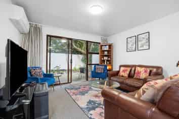 1/17 Coyle Street , Sandringham