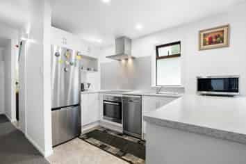 1/17 Coyle Street , Sandringham