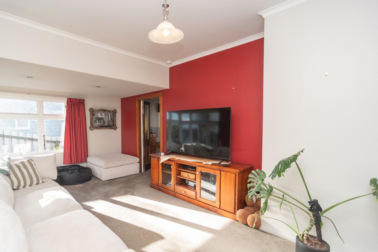 Mechanic's dream home - Vista 5