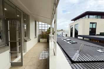 CENTRAL REMUERA OFFICE WITH TERRACE
