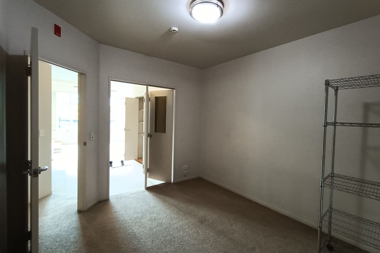 Large 2 Bedroom City Apartment - Vista 6
