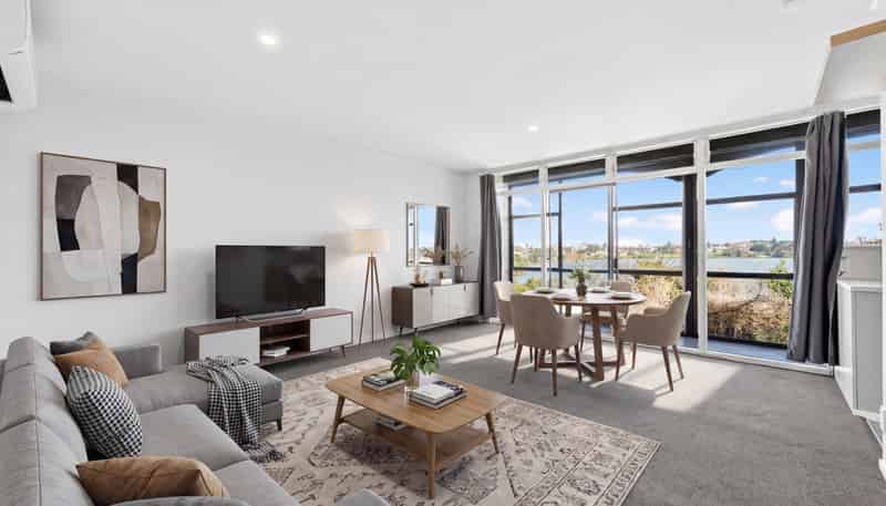 1/22 Church Crescent, Panmure