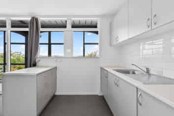 1/22 Church Crescent, Panmure