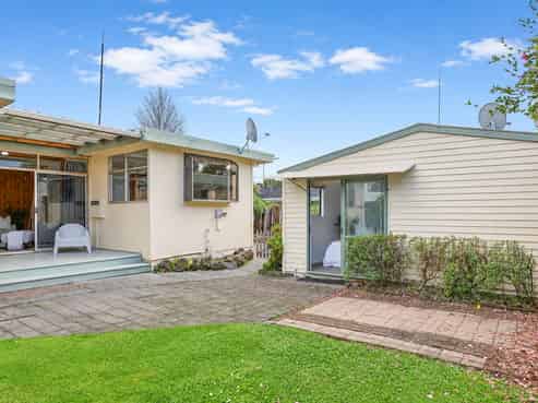 22 Mitcham Avenue, Forest Lake