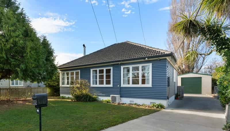 52 Riley Crescent, Woolston