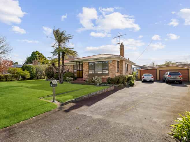 15 Manse Road, Pahurehure