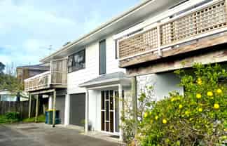 131 Spinella Drive, Bayview