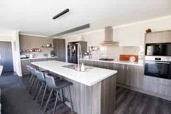 1061 State Highway 27, Kaihere