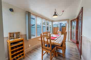 194 Le Cren Street, Seaview