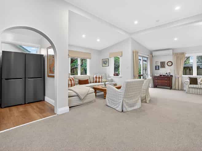 2 Ngaio Street, Eastbourne