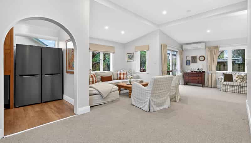 2 Ngaio Street, Eastbourne