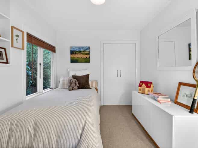 2 Ngaio Street, Eastbourne