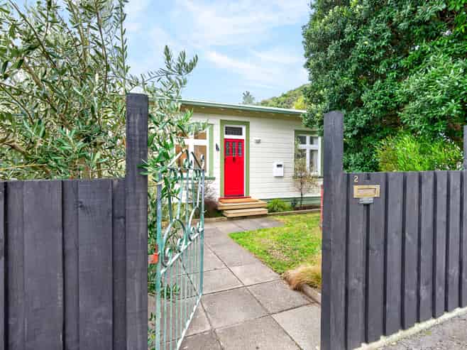 2 Ngaio Street, Eastbourne