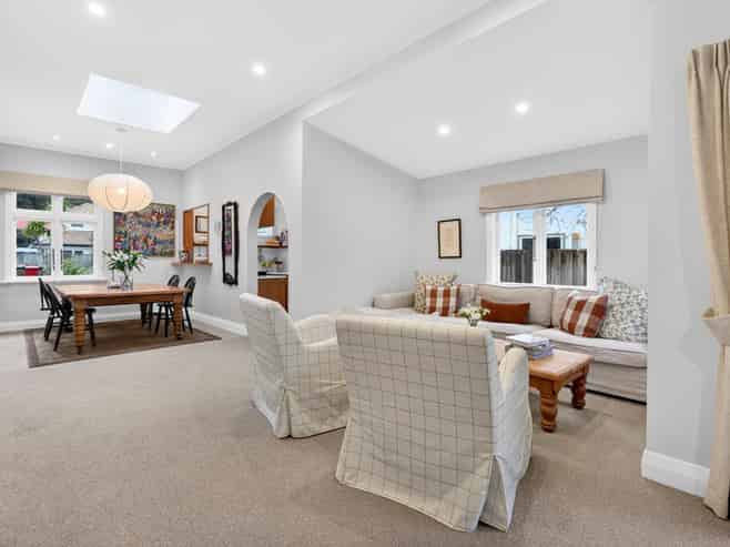 2 Ngaio Street, Eastbourne