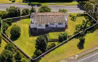 571 East Coast Road, Browns Bay