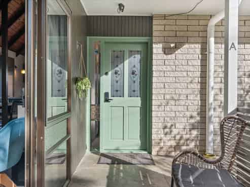 51A Mains Avenue, Kensington