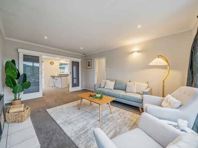 44 Waipounamu Drive, Kelson