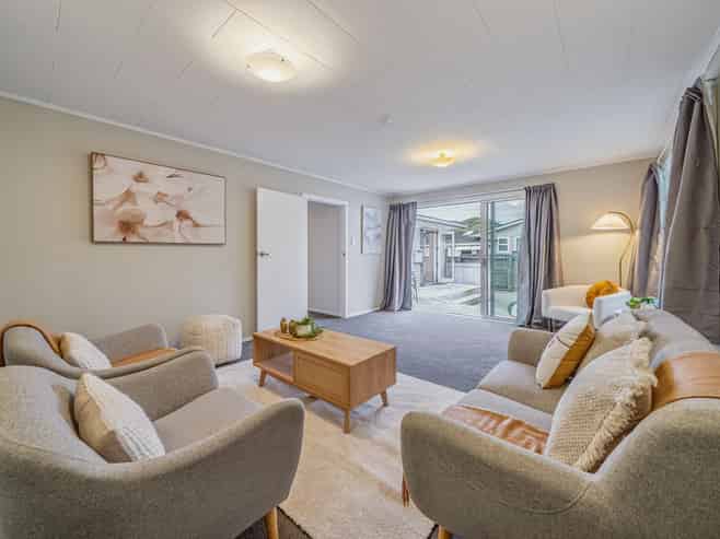 44 Waipounamu Drive, Kelson