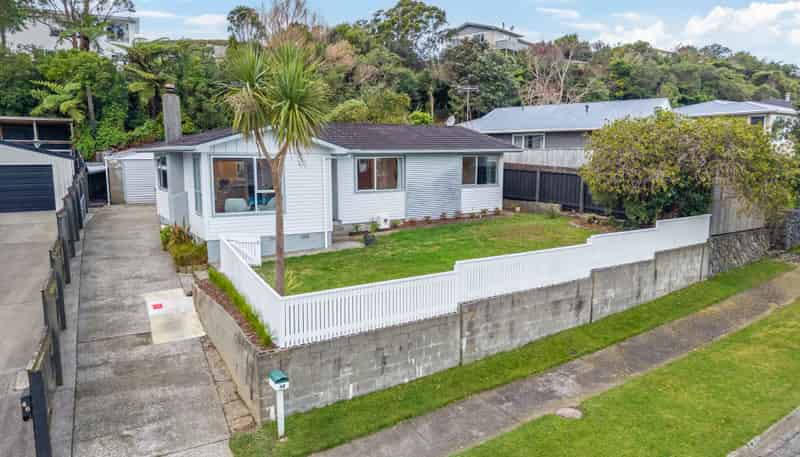 44 Waipounamu Drive, Kelson