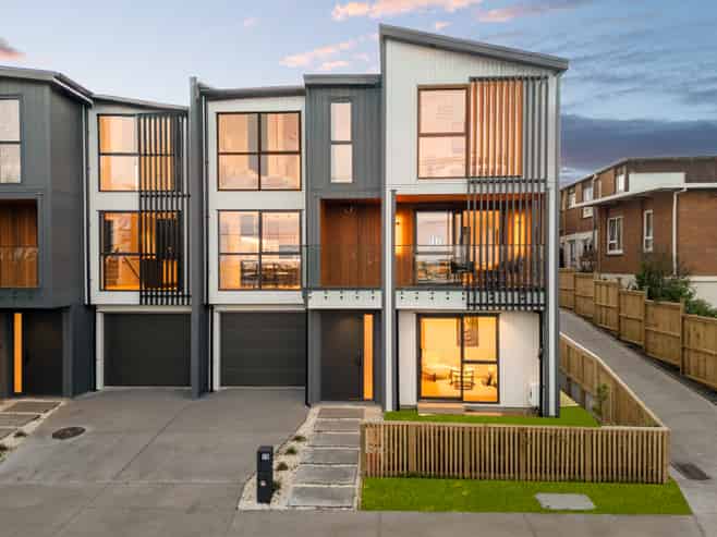 2 Rangitoto Terrace, Milford