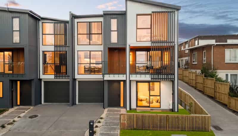 2 Rangitoto Terrace, Milford