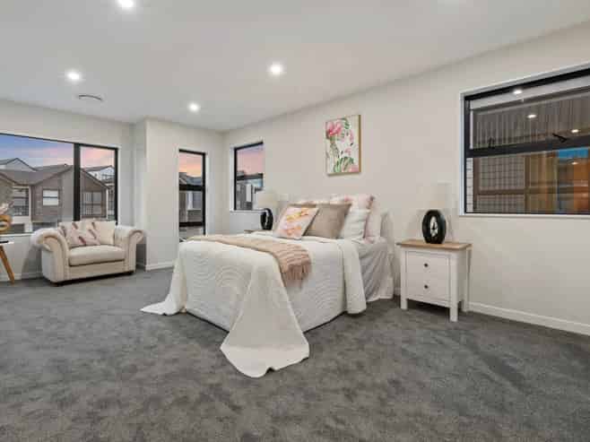 12 Woodacre Street, Flat Bush