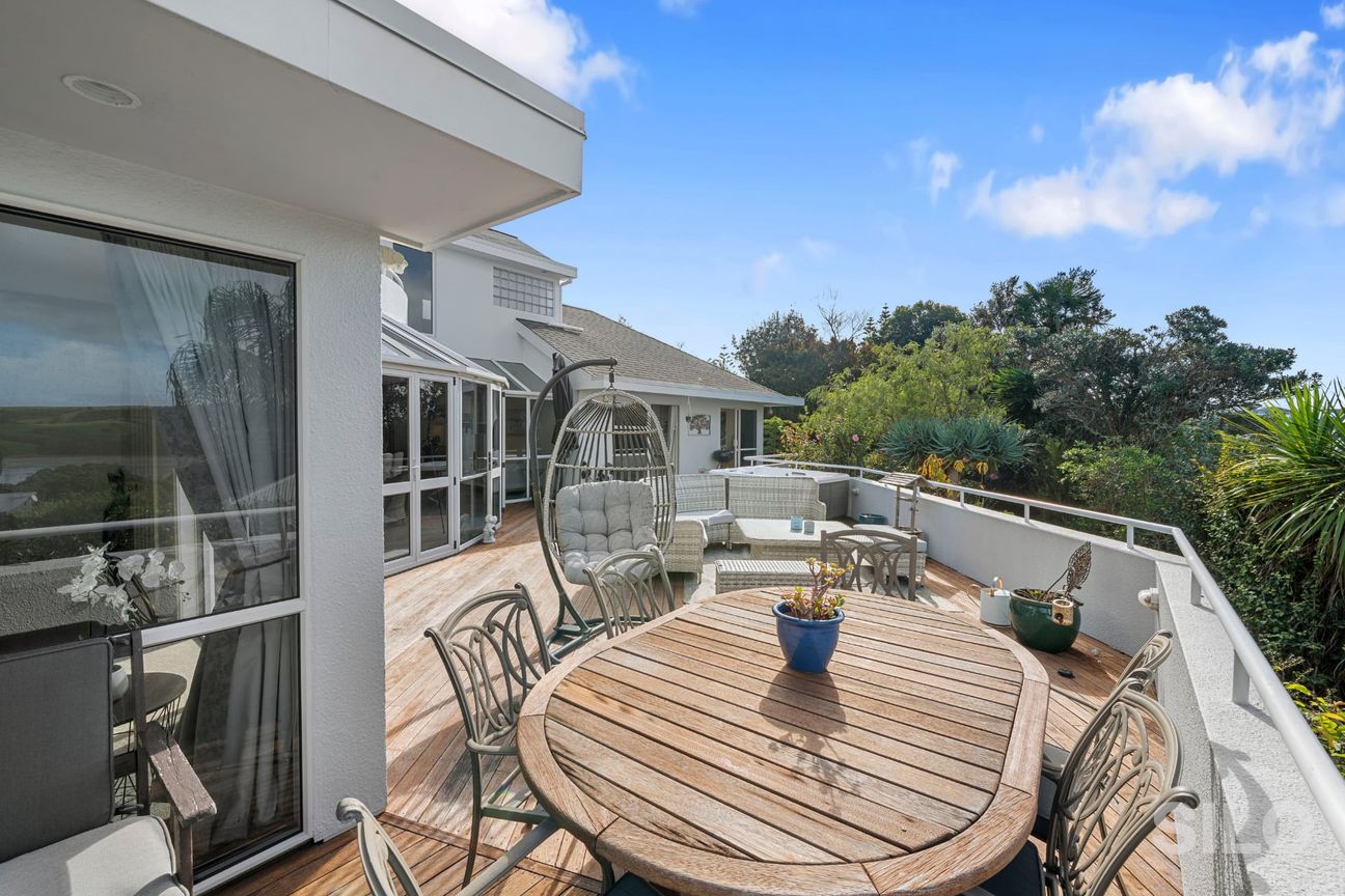 Elevated Coastal Living in Okoromai Bay – pohled 6