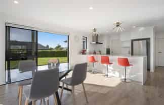 39 Arran Drive, Katikati
