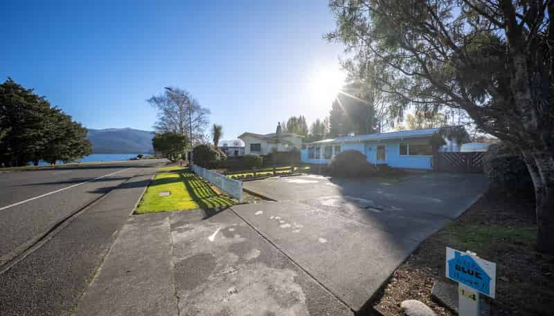 14 Lakefront Drive, Te Anau