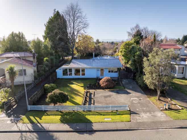 14 Lakefront Drive, Te Anau