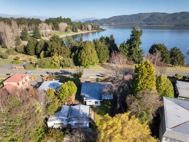 14 Lakefront Drive, Te Anau