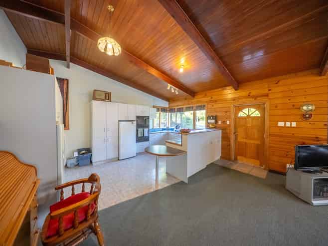 14 Lakefront Drive, Te Anau