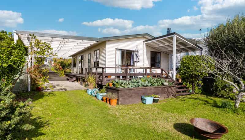 44 McIntyre Road, Mangere Bridge