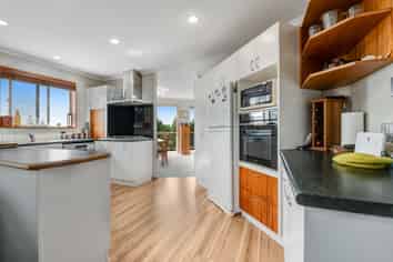 56 Burne Road, Waitoki