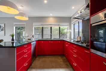 37 Rochester Crescent, Somerville