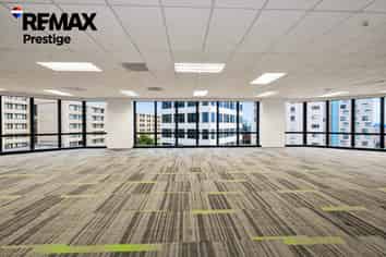 Affordable full floor office space 