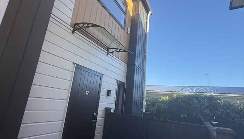 12/10 Newington Road, Henderson