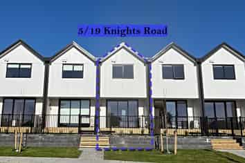 19 Knights Road, Rothesay Bay