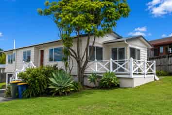 11 Worthington Place, West Harbour