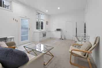 2B/24 West End Road, Herne Bay