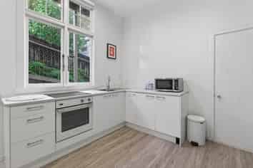 2B/24 West End Road, Herne Bay