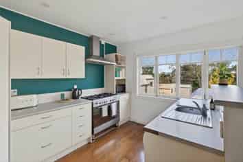 2A/24 West End Road, Herne Bay