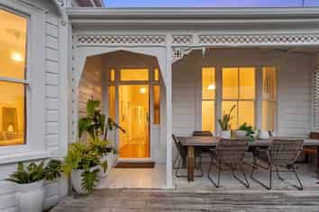 2A/24 West End Road, Herne Bay
