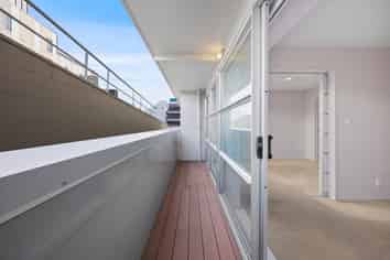 23/8 Clayton Street, Newmarket