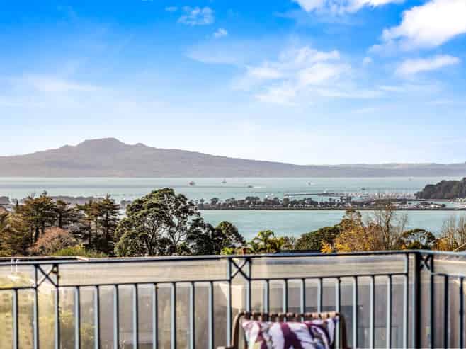 85 Bassett Road, Remuera