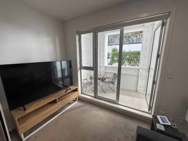 104/85  Beach Road, Auckland Central
