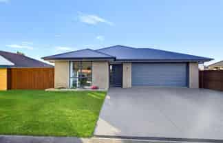 12 Lloyds Close, Rolleston