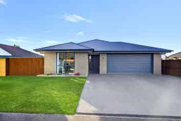 12 Lloyds Close, Rolleston